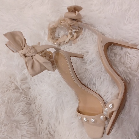 ANTONIO MELANI x Jess Southern Jean Pearl Studded Bow Chain Dress Sandal SZ 8.5 - Picture 9 of 16